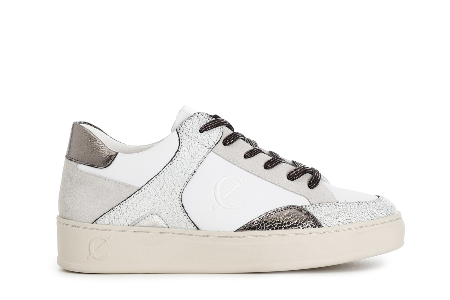 zapatillas de mujer de piel con cordones. white/bege 36
