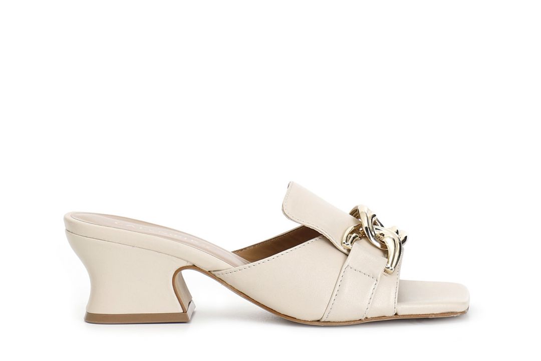 zapatillas de piel con cadena butter