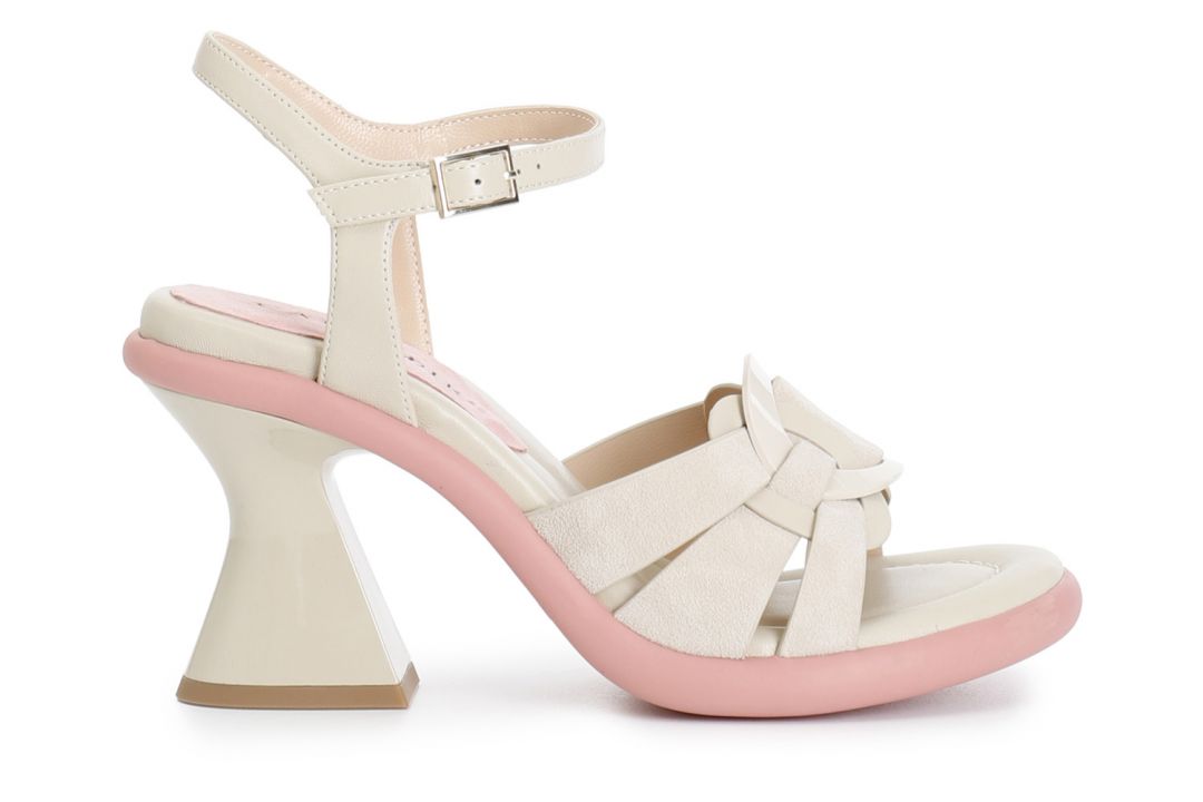 sandalias gilda de piel con accesorio de anillo sand